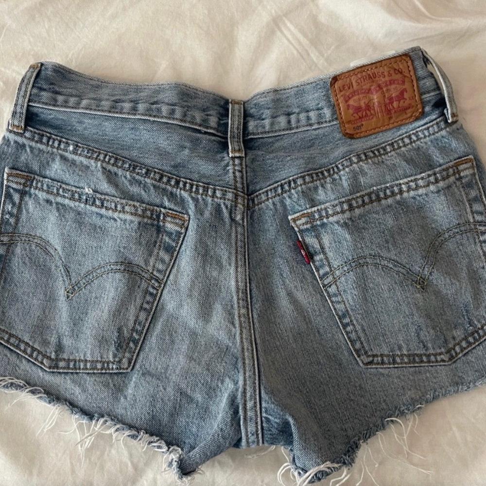 501 levi shorts